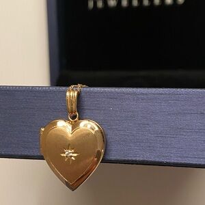New 18” 10KT Gold Chain with matching Heart Locket.